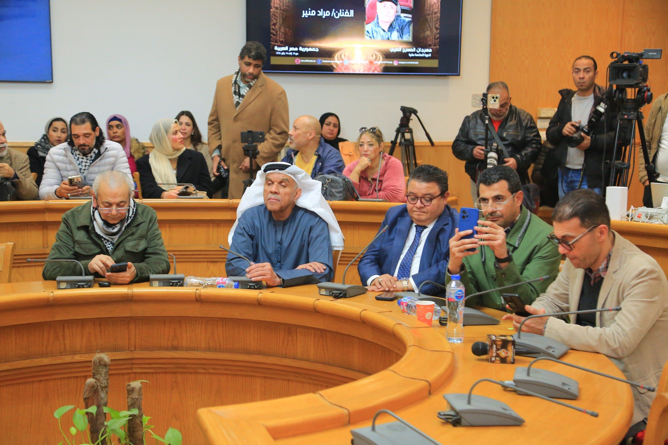 مهرجان المسرح العربي يجمع 5 قامات مسرحية في المؤتمر الصحفي الثاني بالمجلس الأعلي للثقافة (9) مهرجان المسرح العربي يجمع 5 قامات مسرحية في المؤتمر الصحفي الثاني بالمجلس الأعلي للثقافة (9)