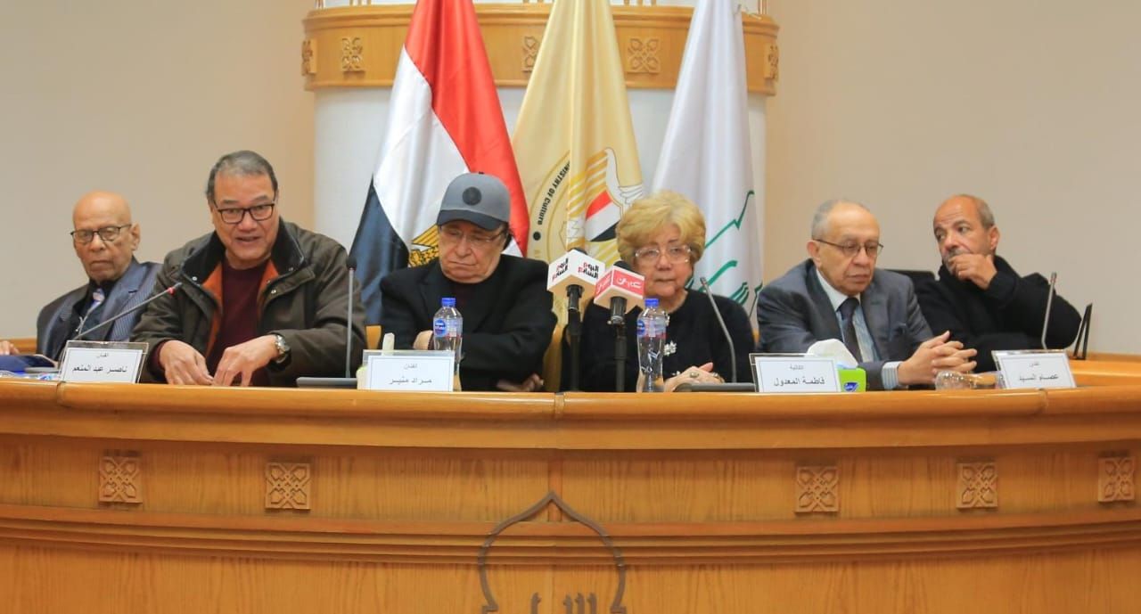 مهرجان المسرح العربي يجمع 5 قامات مسرحية في المؤتمر الصحفي الثاني بالمجلس الأعلي للثقافة (4) مهرجان المسرح العربي يجمع 5 قامات مسرحية في المؤتمر الصحفي الثاني بالمجلس الأعلي للثقافة (4)