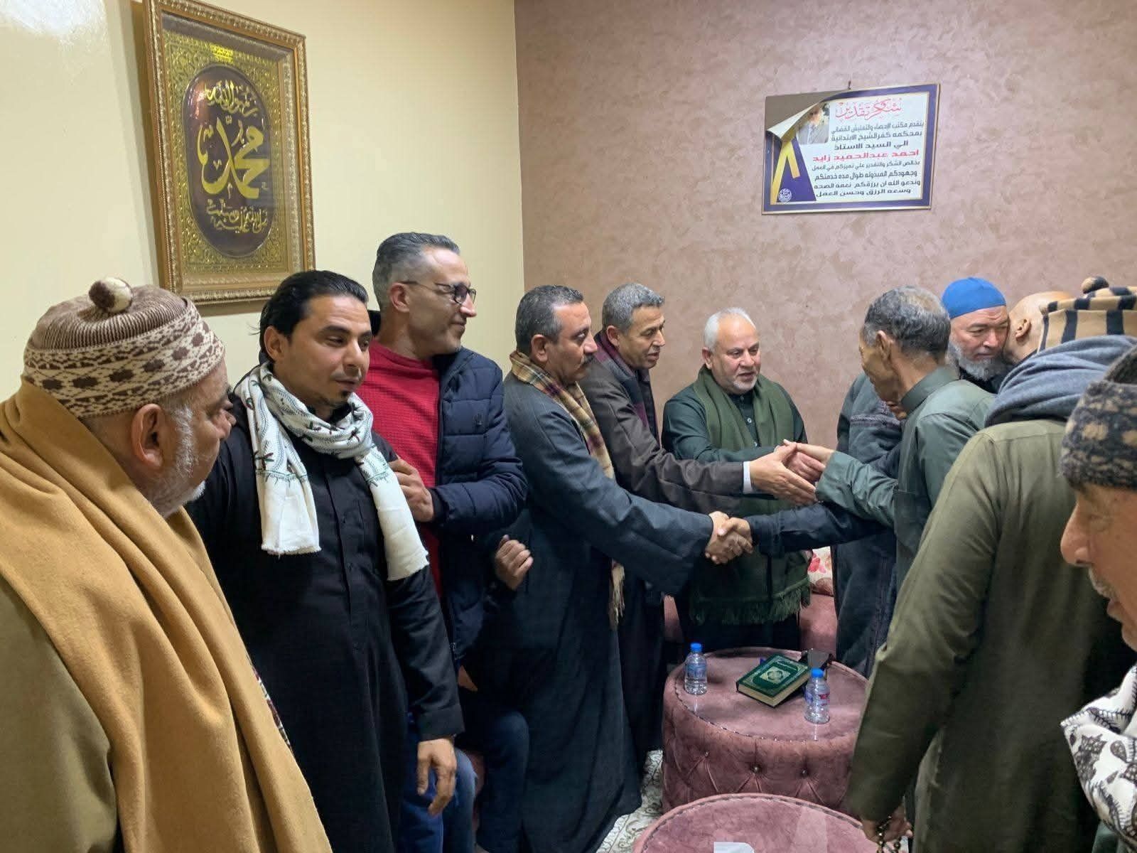 جلسة الصلح بين أسرة محمد مجدي (4) جلسة الصلح بين أسرة محمد مجدي (4)