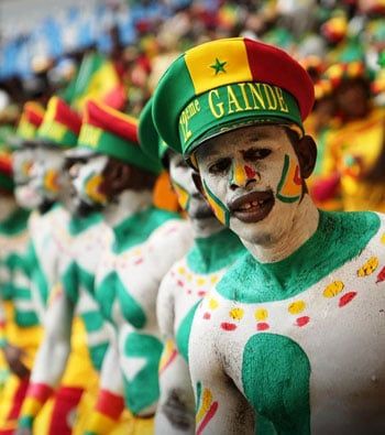 جمهور الكونفو على كل شكل ولون (2) جمهور الكونفو على كل شكل ولون (2)