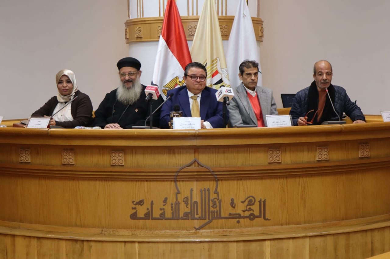 مؤتمر صحفي فى مهرجان المسرح العربى لتكريم 5 شخصيات مؤتمر صحفي فى مهرجان المسرح العربى لتكريم 5 شخصيات