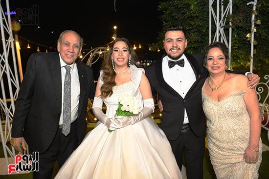 الفنان-منير-مكرم-يحتفل-بزفاف-ابنته الفنان-منير-مكرم-يحتفل-بزفاف-ابنته