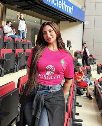 الجمهور المغربى حاضر بقوة لمساندة المنتخب الجمهور المغربى حاضر بقوة لمساندة المنتخب