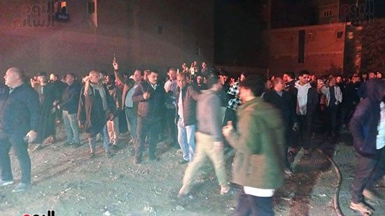 السيطرة على حريق مخزن المواسير البلاستيك (2) السيطرة على حريق مخزن المواسير البلاستيك (2)