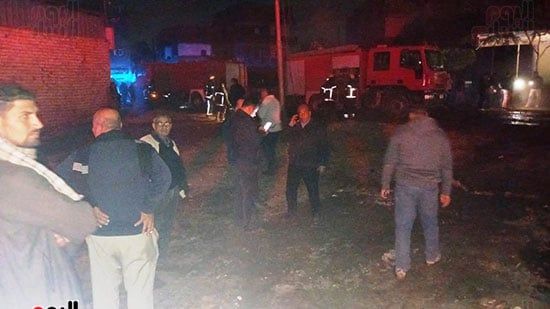 السيطرة على حريق مخزن المواسير البلاستيك (10) السيطرة على حريق مخزن المواسير البلاستيك (10)