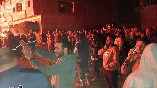 السيطرة على حريق مخزن المواسير البلاستيك (6) السيطرة على حريق مخزن المواسير البلاستيك (6)