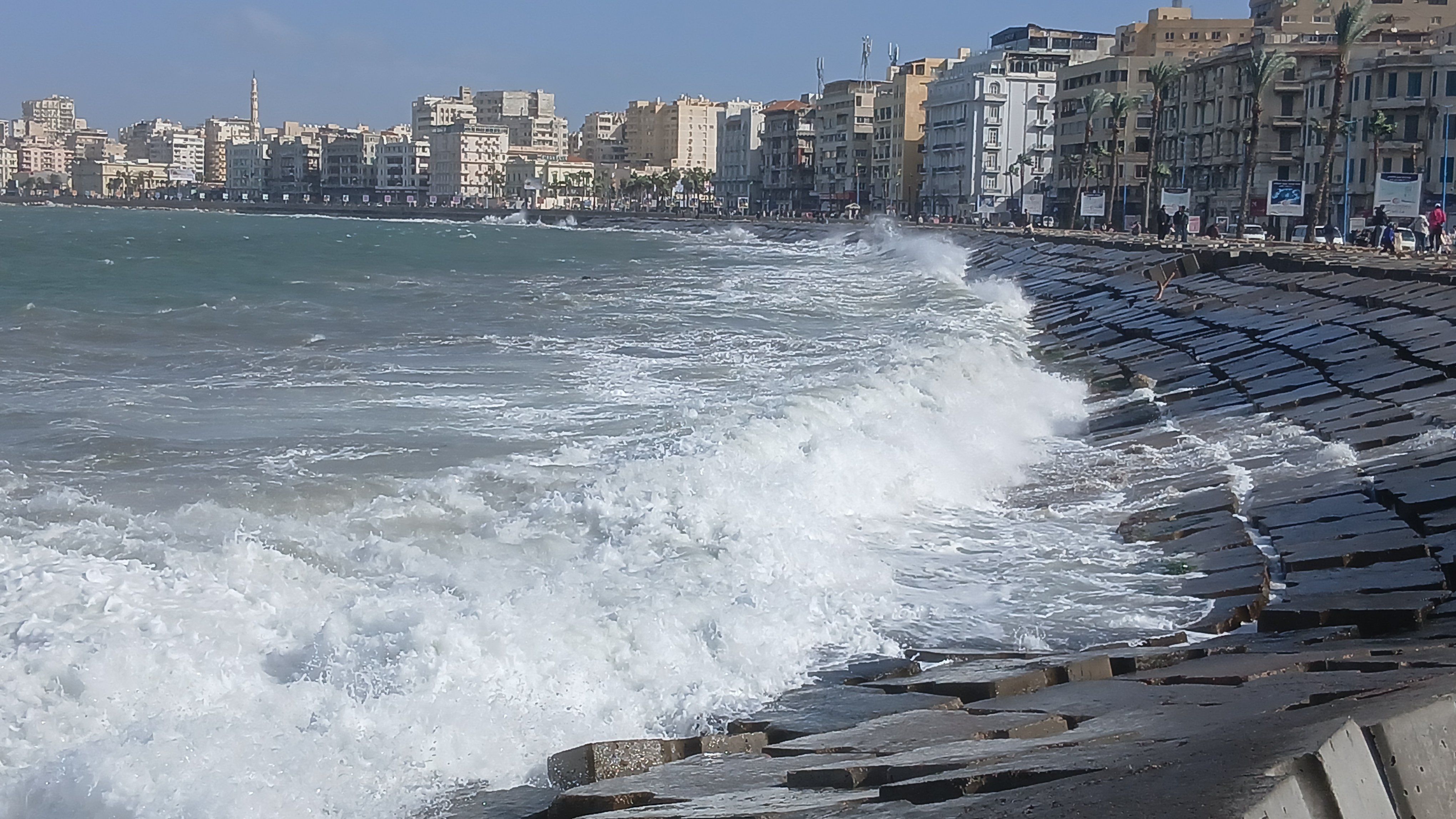 نشاط لحركة الرياح في الإسكندرية نشاط لحركة الرياح في الإسكندرية