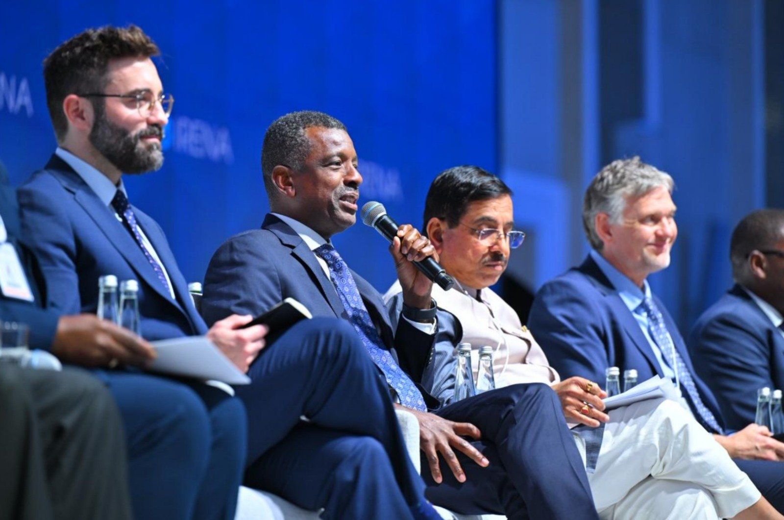 5fc5868b-c63b-4c9c-896c-a314114b5c74 5fc5868b-c63b-4c9c-896c-a314114b5c74