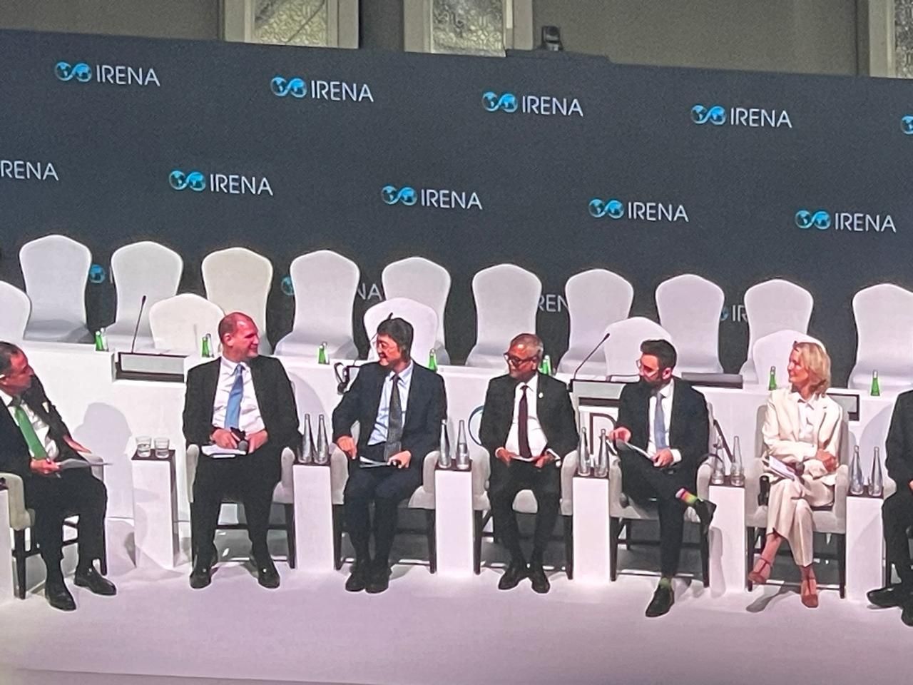 a96916d5-376b-43b2-b123-2adb8b9affe1 a96916d5-376b-43b2-b123-2adb8b9affe1