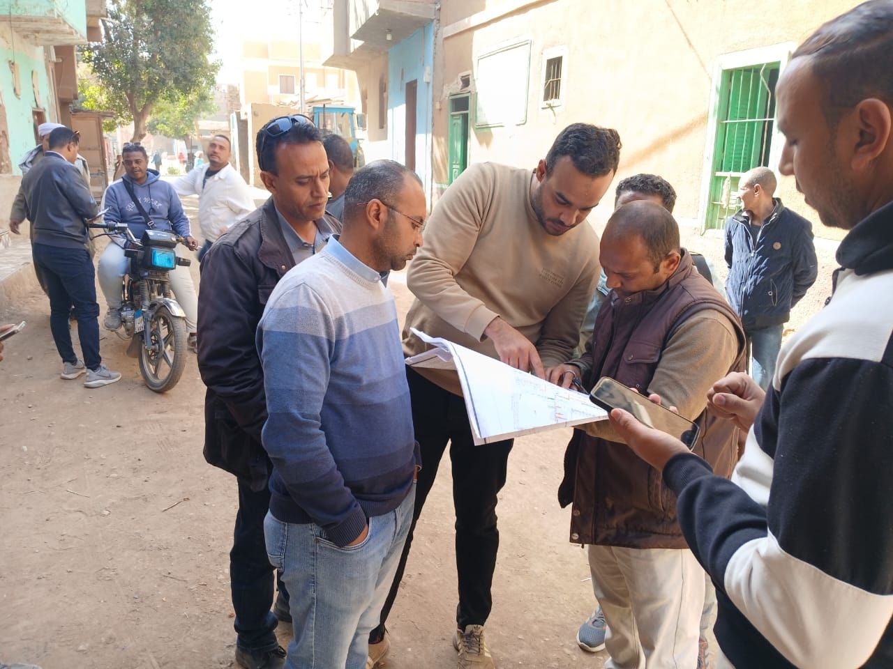 متابعة ميدانية لأعمال تنفيذ الوصلات المنزلية للصرف الصحي بقرية ترعة ناصر متابعة ميدانية لأعمال تنفيذ الوصلات المنزلية للصرف الصحي بقرية ترعة ناصر