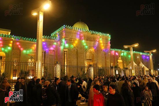 الساحة تمتلئ بالطمأنينة