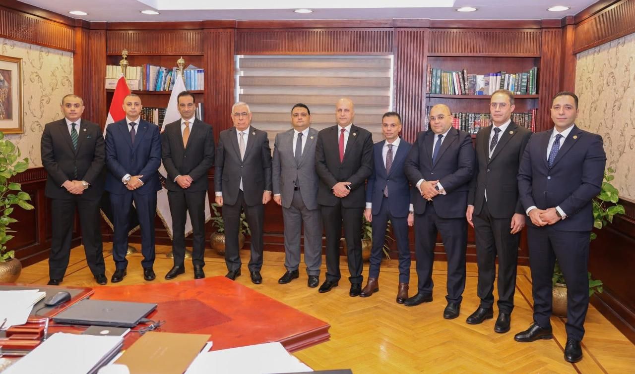 النائب العام يستقبل رئيس الاستئناف لنيابة استئناف الإسماعيلية النائب العام يستقبل رئيس الاستئناف لنيابة استئناف الإسماعيلية