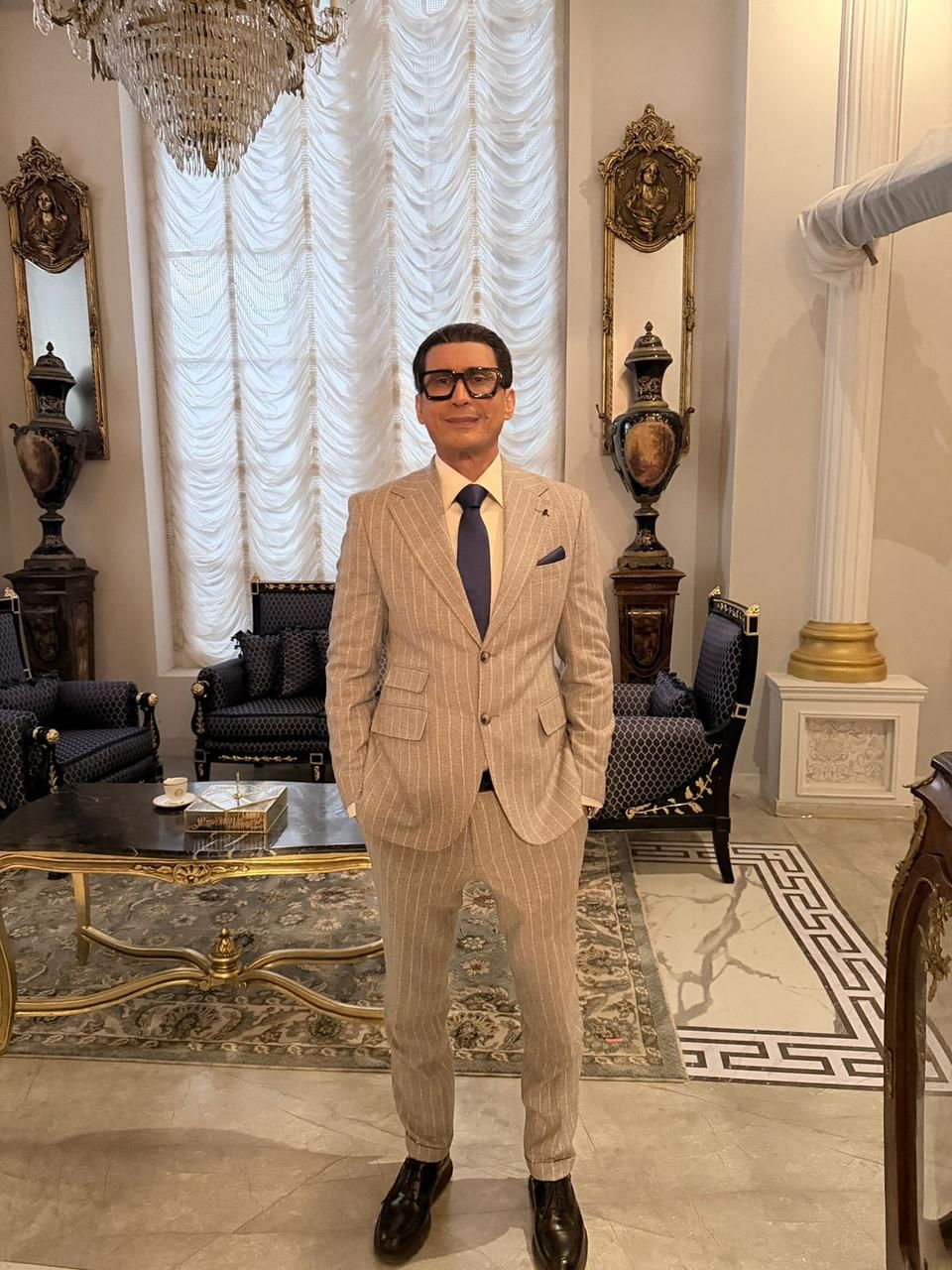 احمد عيد يفاجيء الجمهور باسرار حياة نديم الراعي (4) احمد عيد يفاجيء الجمهور باسرار حياة نديم الراعي (4)