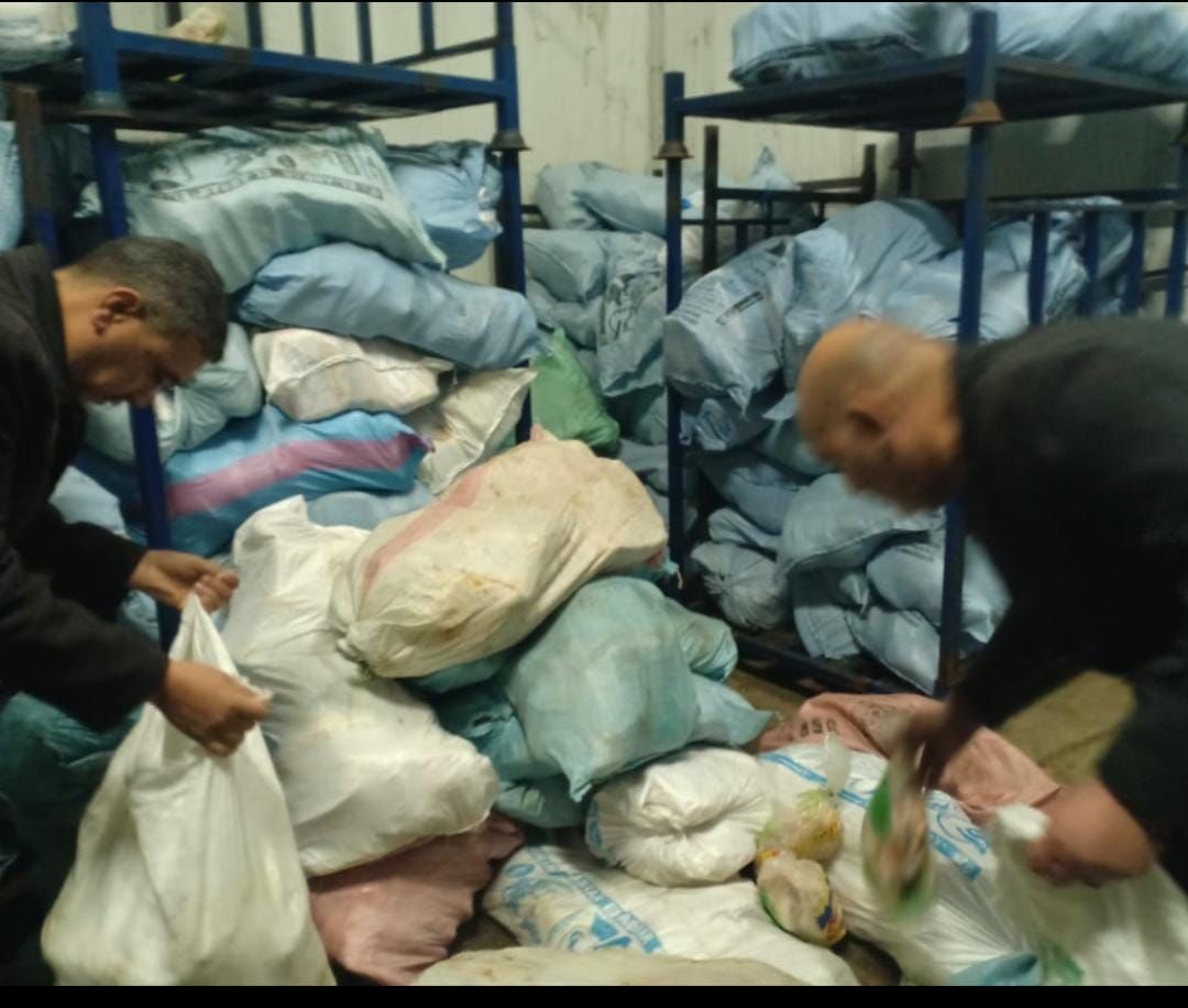 كميات كبيرة من اللحوم كميات كبيرة من اللحوم