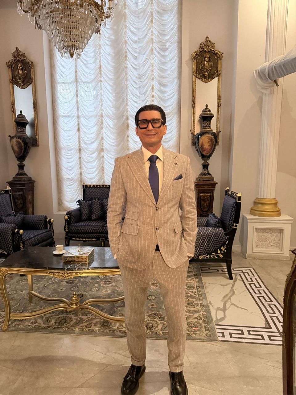 احمد عيد يفاجيء الجمهور باسرار حياة نديم الراعي (1) احمد عيد يفاجيء الجمهور باسرار حياة نديم الراعي (1)