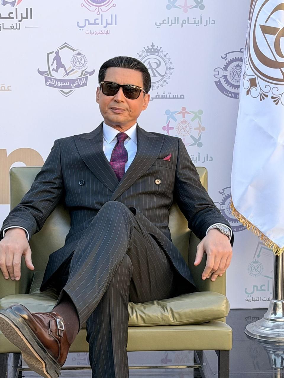 احمد عيد يفاجيء الجمهور باسرار حياة نديم الراعي (2) احمد عيد يفاجيء الجمهور باسرار حياة نديم الراعي (2)