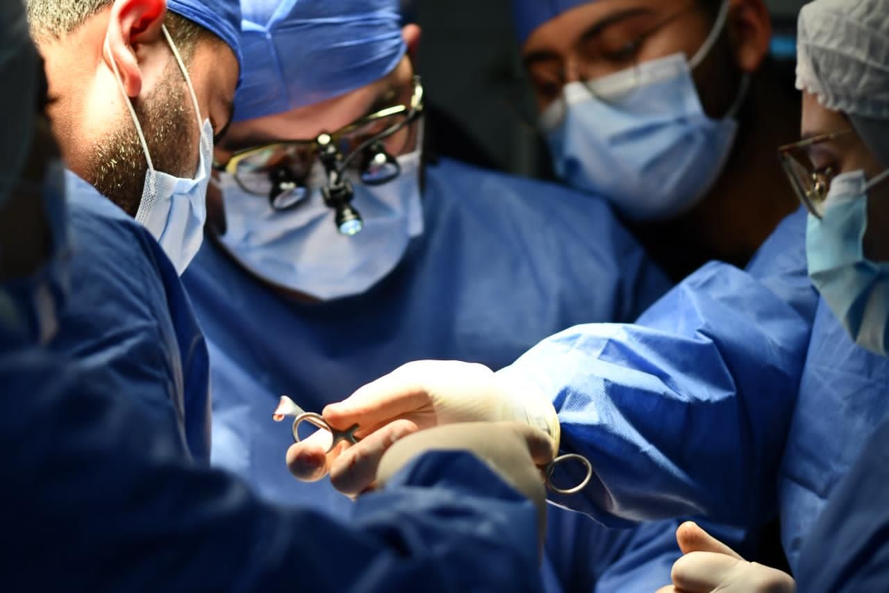 الفريق الطبى