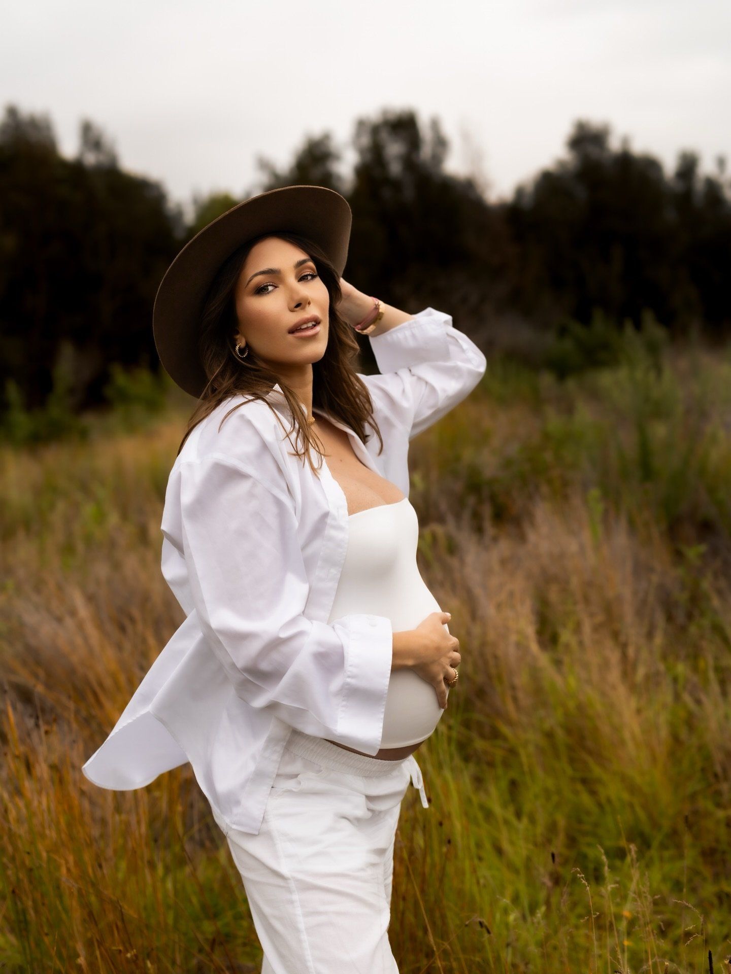 الفنانة دانييلا رحمة بجلسة تصوير اثناء الحمل الفنانة دانييلا رحمة بجلسة تصوير اثناء الحمل