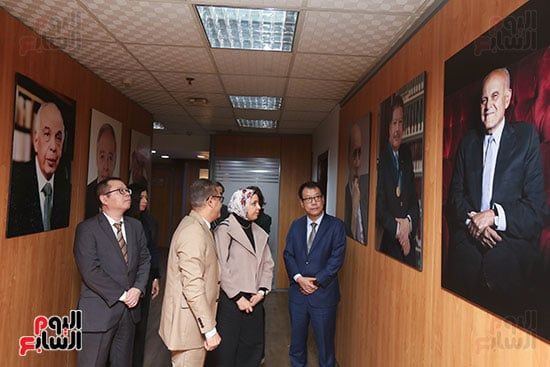 مسئول شركه هاواوي في مصر يزور مقر اليوم السابع (5)