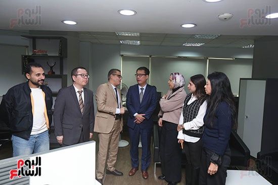 مسئول شركه هاواوي في مصر يزور مقر اليوم السابع (1)