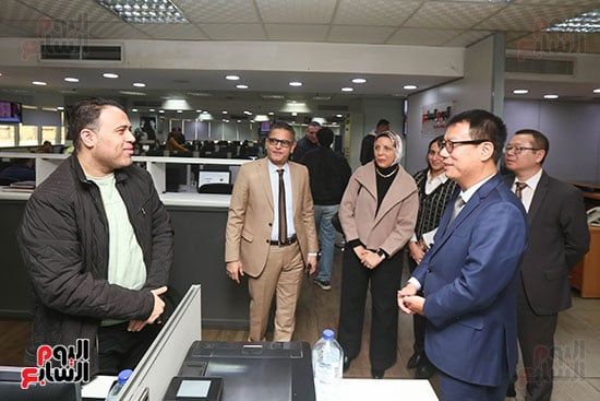 مسئول شركه هاواوي في مصر يزور مقر اليوم السابع (2)