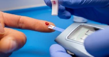 علامات ارتفاع السكر فى الدم.. لماذا تشعر بالعطش وتشوش الرؤية علامات ارتفاع السكر فى الدم.. لماذا تشعر بالعطش وتشوش الرؤية