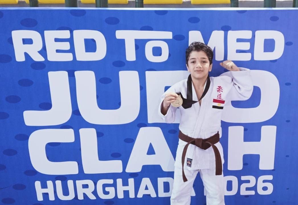 سفيان احمد شندى يحصد المركز الأول سفيان احمد شندى يحصد المركز الأول