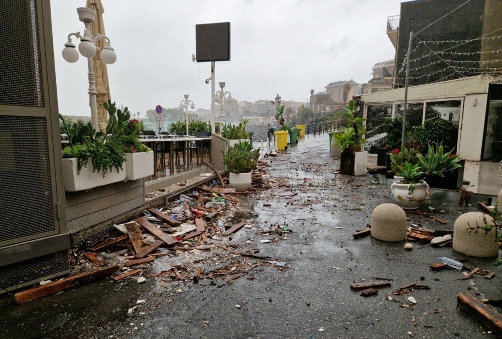 عاصفة إيطاليا (3) عاصفة إيطاليا (3)