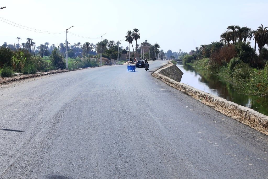 طرق سوهاج الجديدة فى الجمهورية الجديدة (8) طرق سوهاج الجديدة فى الجمهورية الجديدة (8)