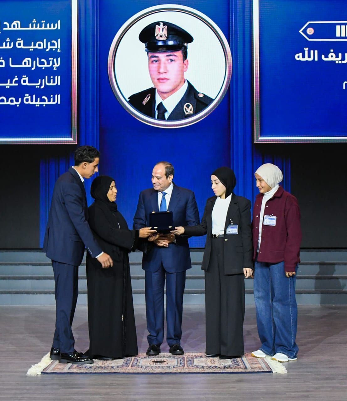 52c07d70-39b4-41ca-a597-01ea665fb58a 52c07d70-39b4-41ca-a597-01ea665fb58a