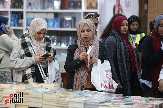 اجواء داخل اجنحة المعرض اجواء داخل اجنحة المعرض