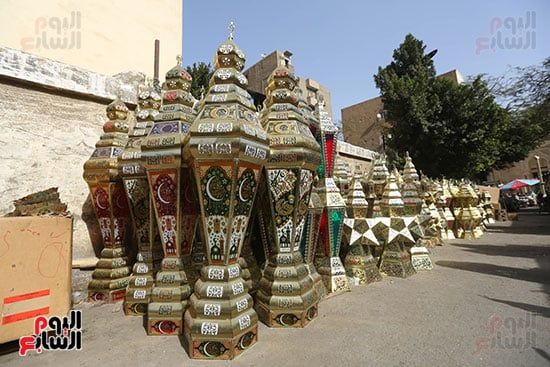 أحجام مختلفة للفوانيس أحجام مختلفة للفوانيس