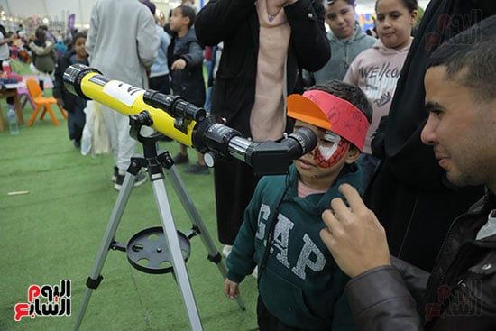 أنشطة مختلفة داخل جناح الأطفال أنشطة مختلفة داخل جناح الأطفال