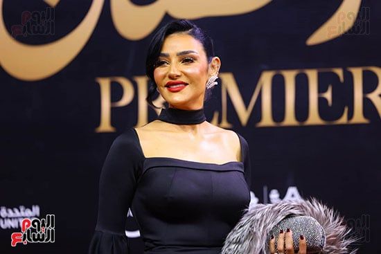 إطلالة جريئة من هبة الأباصيري إطلالة جريئة من هبة الأباصيري