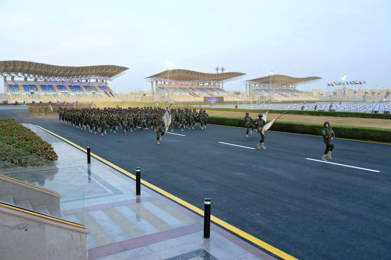 خلال زيارة الرئيس للأكاديمية العسكرية (3) خلال زيارة الرئيس للأكاديمية العسكرية (3)