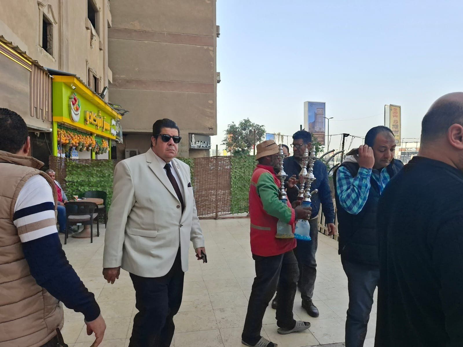 رئيس حي المعادي يقود حملات مكبرة لرفع الإشغالات (1) رئيس حي المعادي يقود حملات مكبرة لرفع الإشغالات (1)