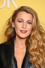 بليك ليفلي بليك ليفلي