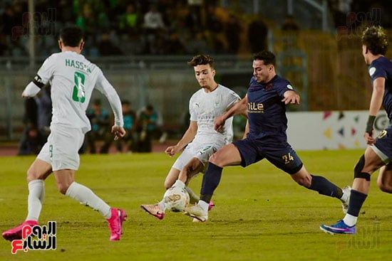 مباراة الزمالك والمصري في الكونفدرالية (1) مباراة الزمالك والمصري في الكونفدرالية (1)