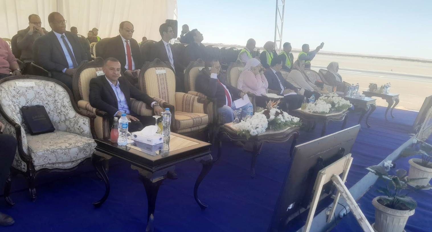 نائب محافظ أسوان والحضور نائب محافظ أسوان والحضور