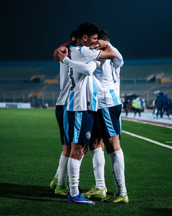 احتفال وفرحة لاعبى بيراميدز بالهدف احتفال وفرحة لاعبى بيراميدز بالهدف