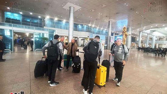 وصول-أبطال-كرة-اليد-إلى-مطار-القاهرة وصول-أبطال-كرة-اليد-إلى-مطار-القاهرة