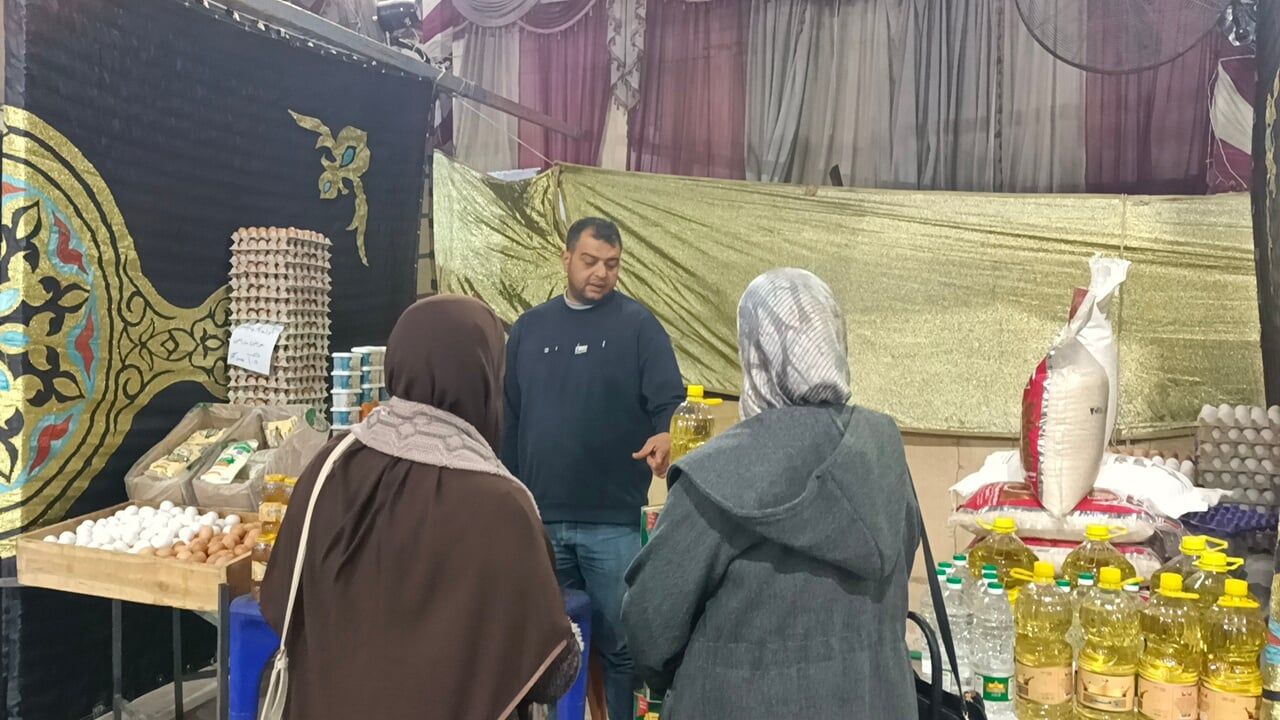 توافر كل السلع بالمعرض توافر كل السلع بالمعرض