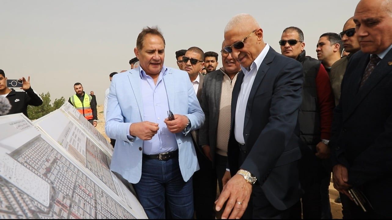 محافظ شمال سيناء ومتابعة سير إنشاء التجمعات التنموية محافظ شمال سيناء ومتابعة سير إنشاء التجمعات التنموية