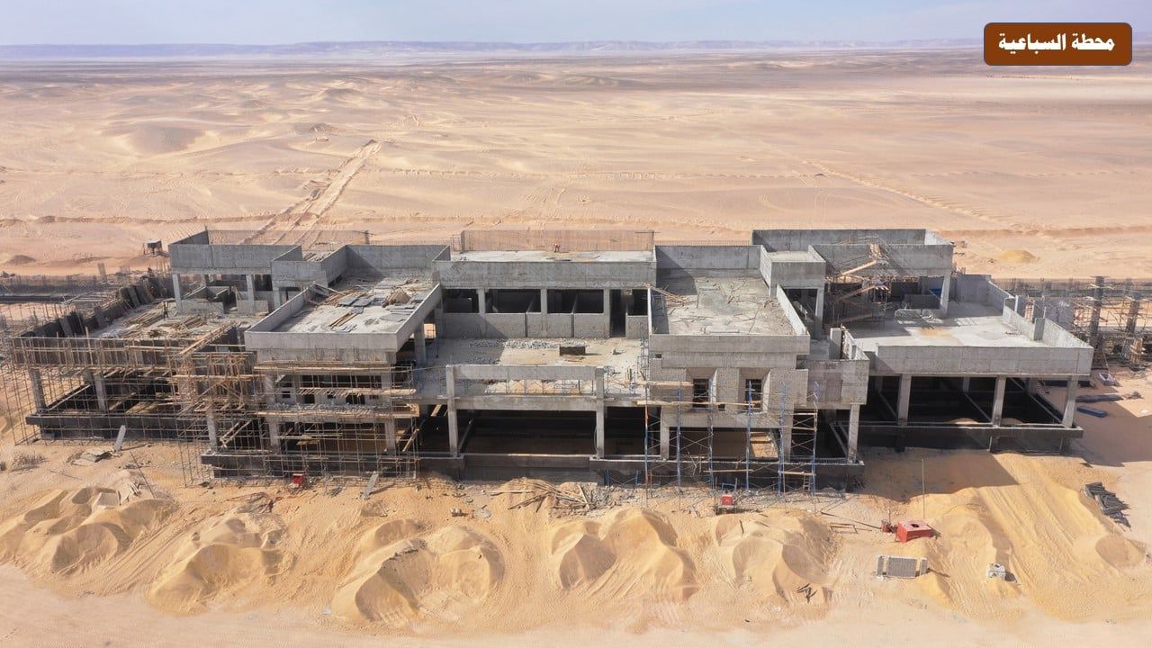 الخط الثانى للقطار الكهربائى السريع (1)