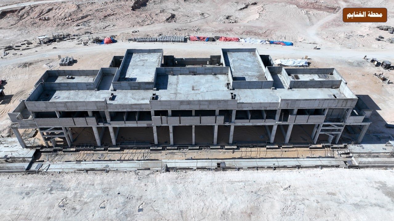 الخط الثانى للقطار الكهربائى السريع (2)