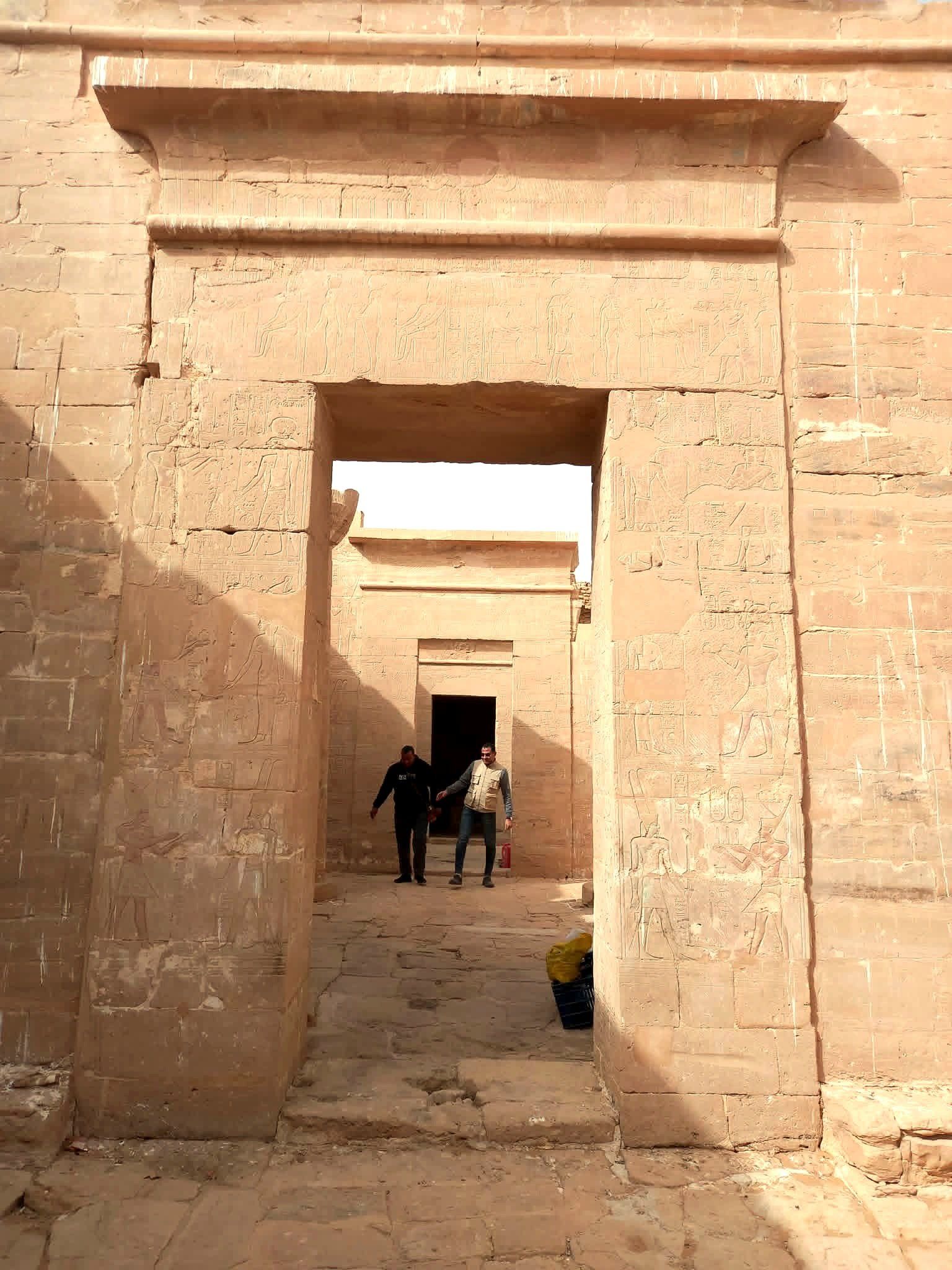 قلعة جبل الغويطة والمعبد الحصين بالوادى الجديد (1) قلعة جبل الغويطة والمعبد الحصين بالوادى الجديد (1)