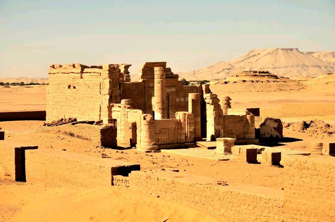 قلعة جبل الغويطة والمعبد الحصين بالوادى الجديد (12) قلعة جبل الغويطة والمعبد الحصين بالوادى الجديد (12)