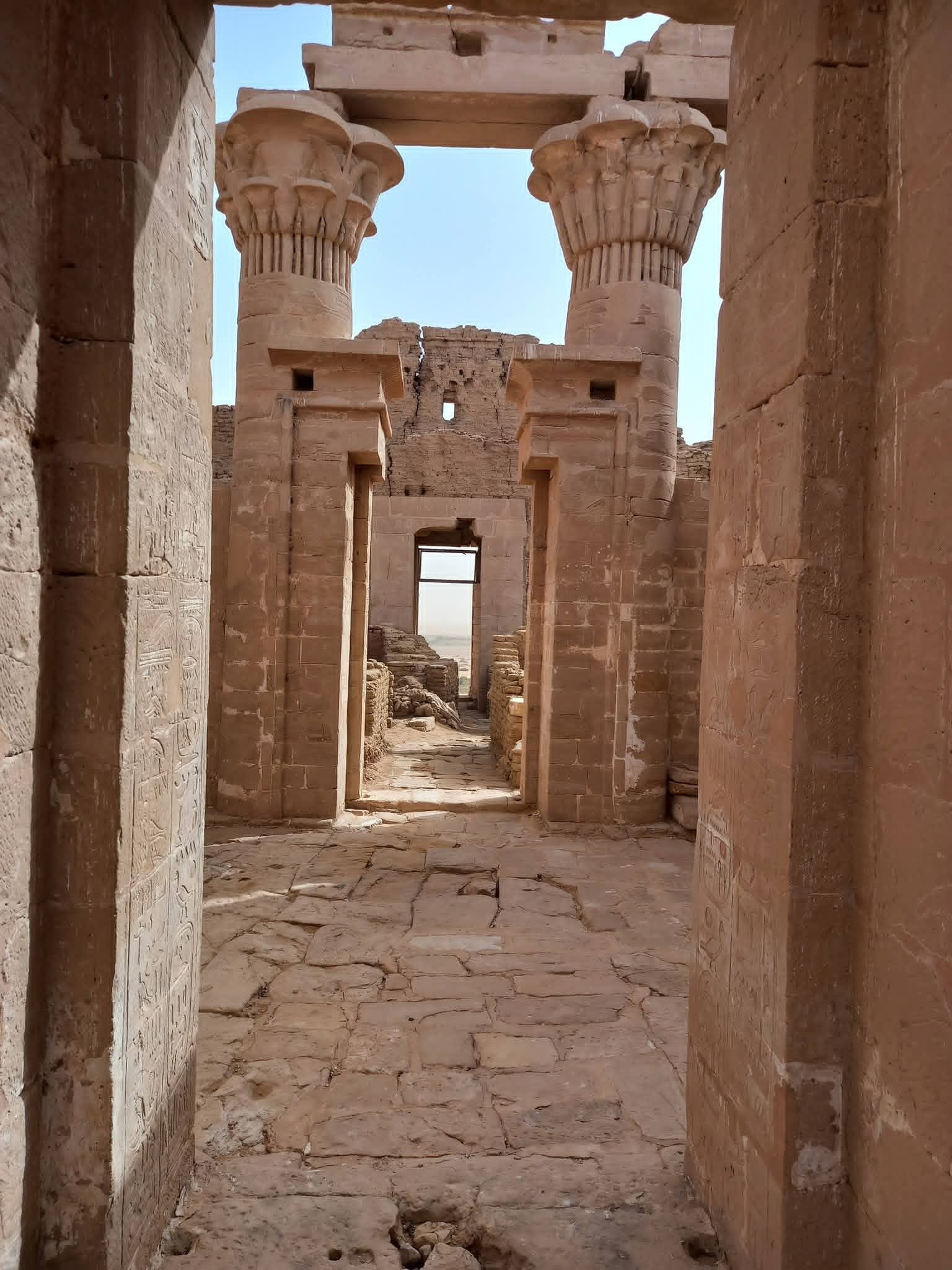 قلعة جبل الغويطة والمعبد الحصين بالوادى الجديد (2) قلعة جبل الغويطة والمعبد الحصين بالوادى الجديد (2)