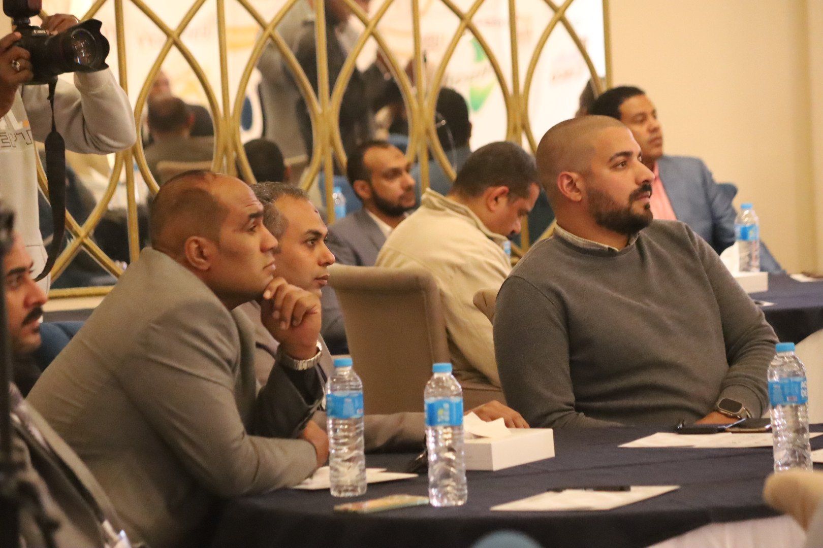 الحضور الحضور