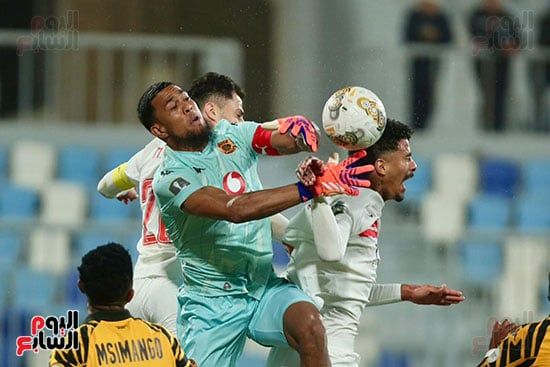 تصدي حارس كايزر تشيفز تصدي حارس كايزر تشيفز